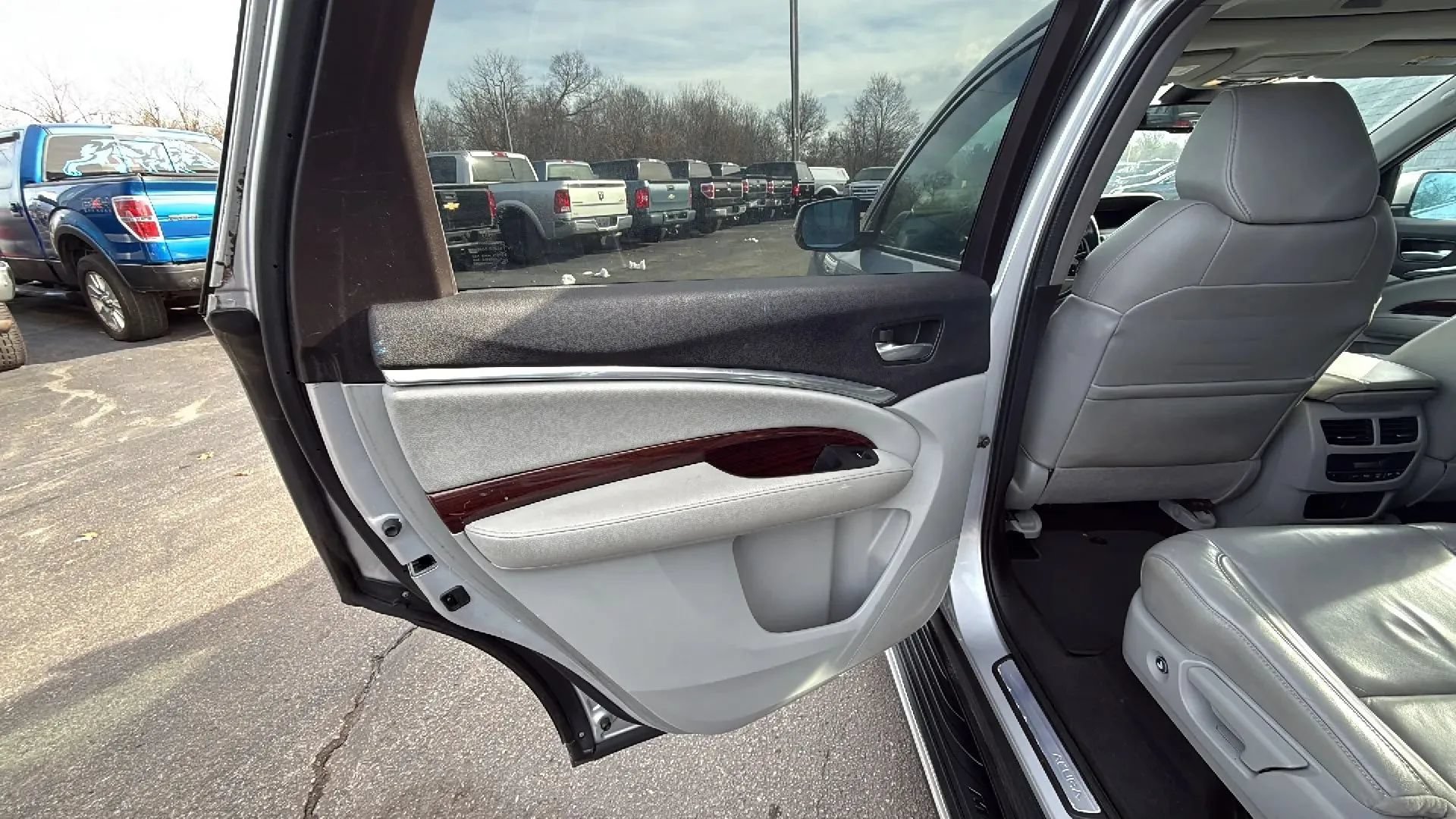 Used 2014 Acura MDX SH-AWD w/ Technology Package image 11