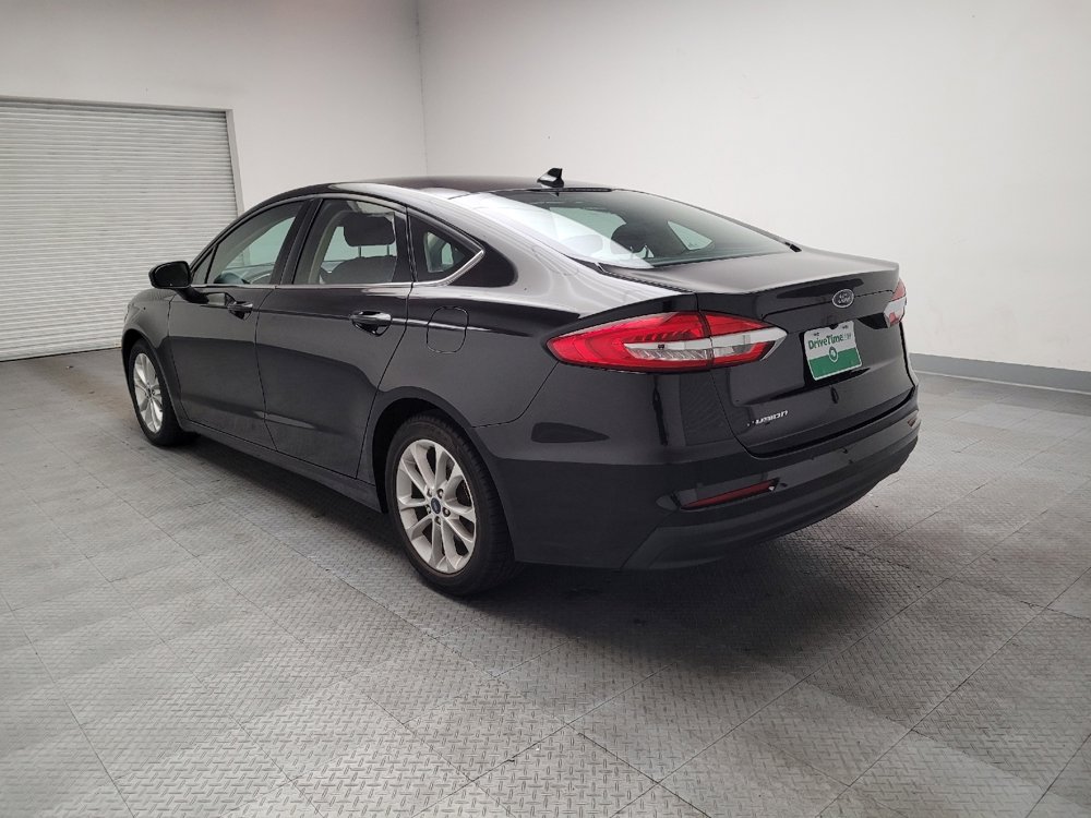 Used 2019 Ford Fusion SE FWD image 5