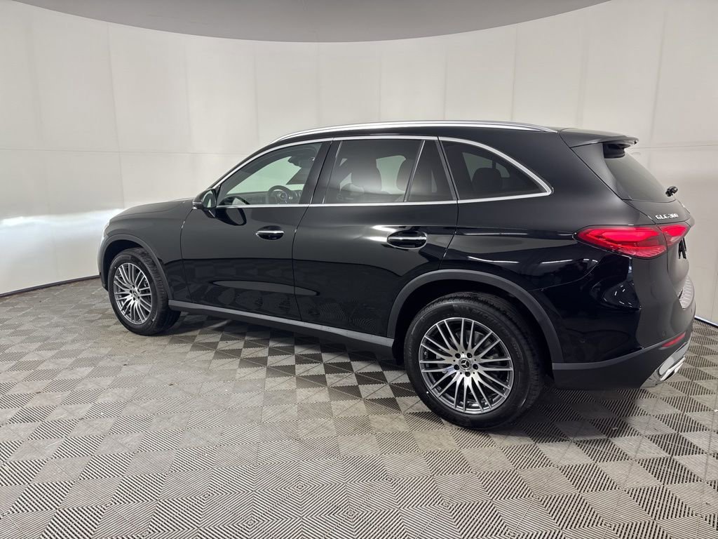New 2026 Mercedes-Benz GLC 300 4MATIC image 3