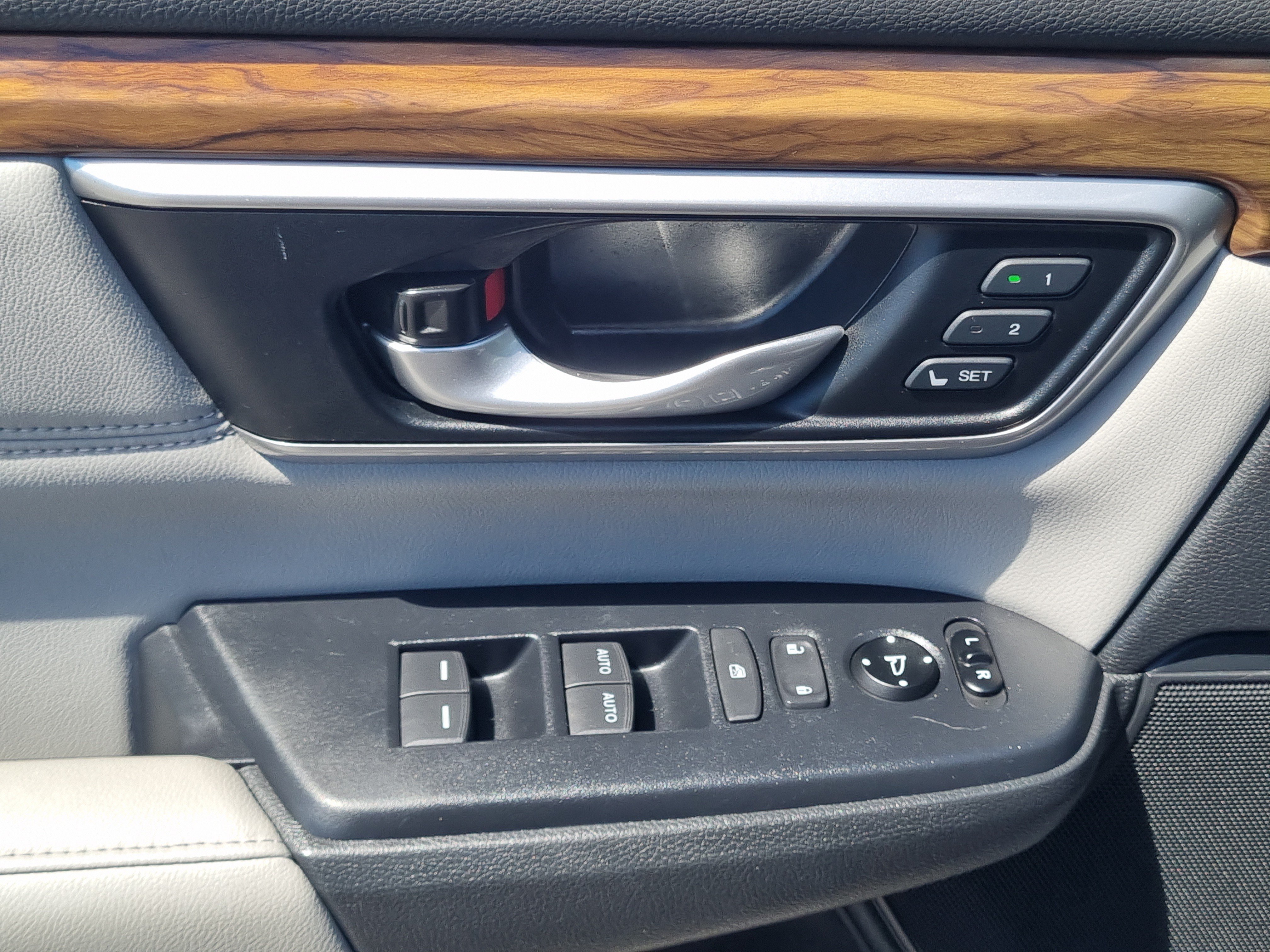Used 2019 Honda CR-V EX-L image 25