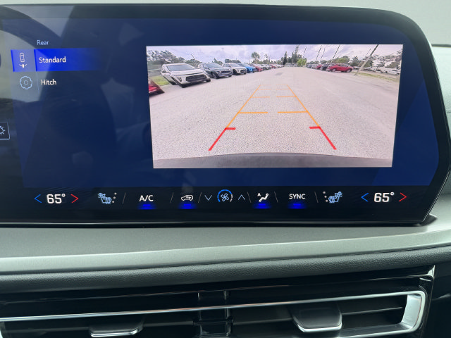 Used 2026 Chevrolet Traverse LT FWD image 28
