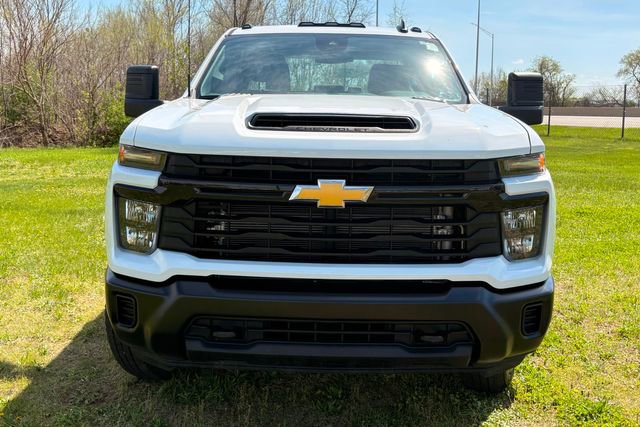 Used 2025 Chevrolet Silverado 3500 W/T AWD/4WD image 15