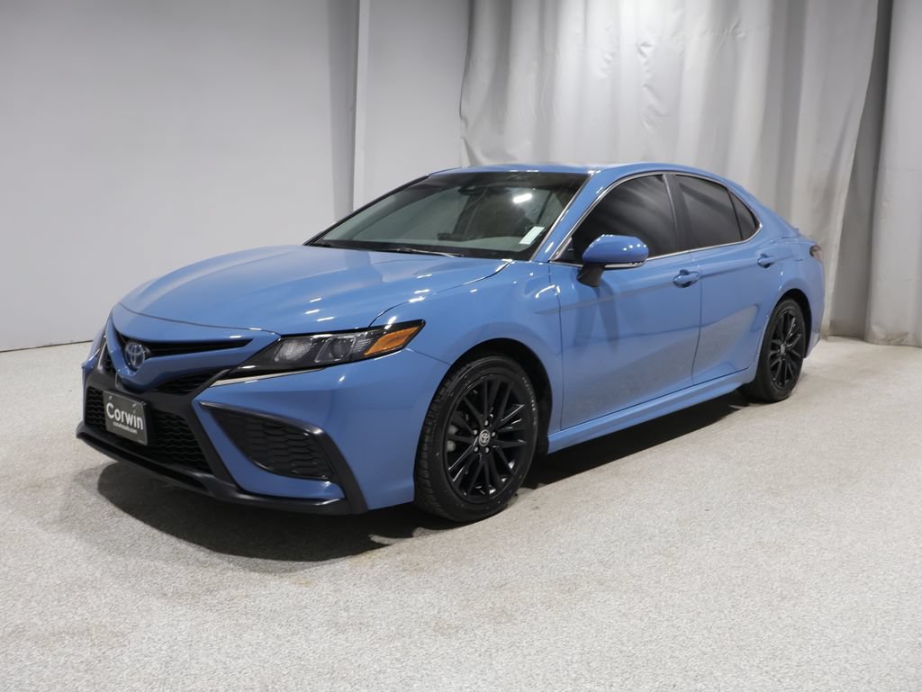 Used 2023 Toyota Camry SE w/ Audio Upgrade Package FWD image 6