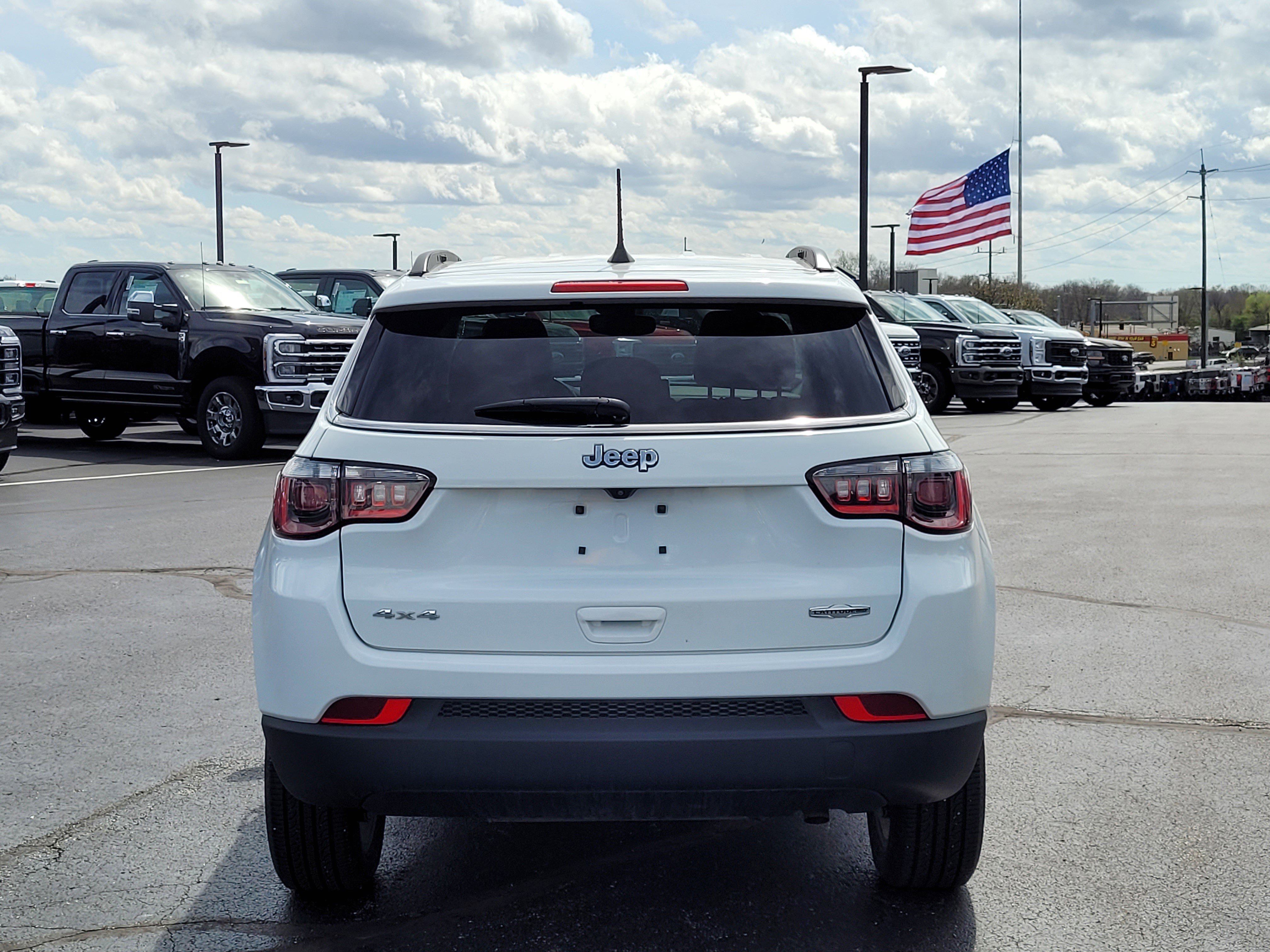 Used 2022 Jeep Compass Latitude image 5