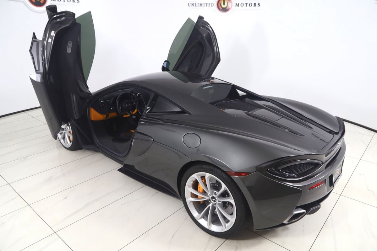 Used 2020 McLaren 570S Coupe RWD image 36