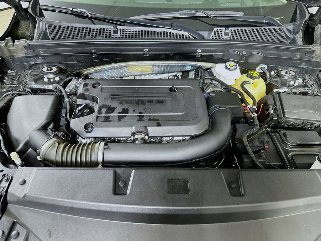 Used 2023 Buick Envision Essence w/ Technology Package I image 9