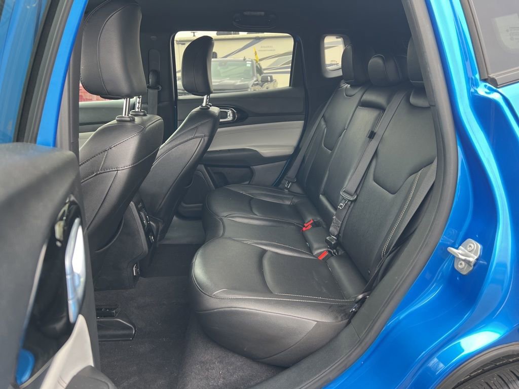 Used 2025 Jeep Compass Limited image 27
