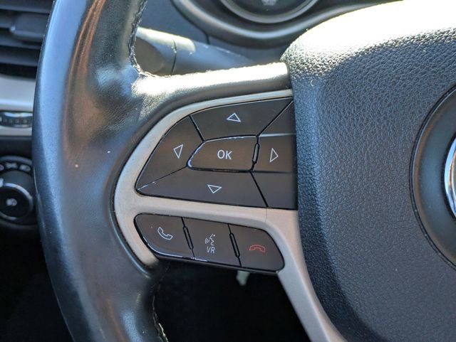 Used 2014 Jeep Cherokee Latitude FWD image 17