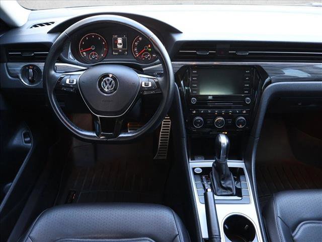Used 2020 Volkswagen Passat 2.0T R-Line FWD image 22