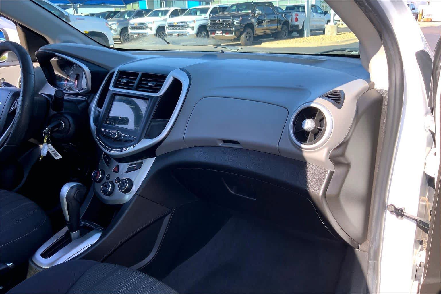Used 2019 Chevrolet Sonic LT FWD image 19