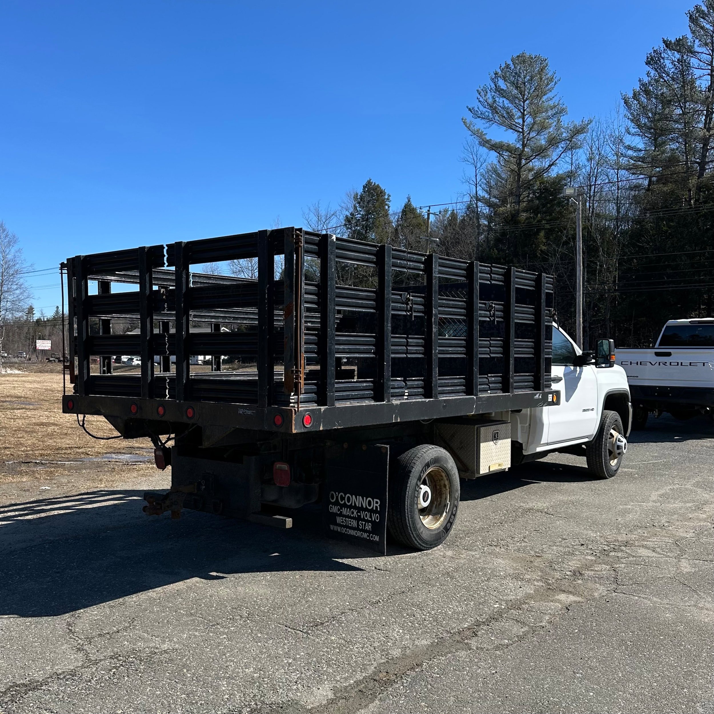 Used 2015 GMC Sierra 3500 4x4 Regular Cab w/ Sierra Convenience Package image 3