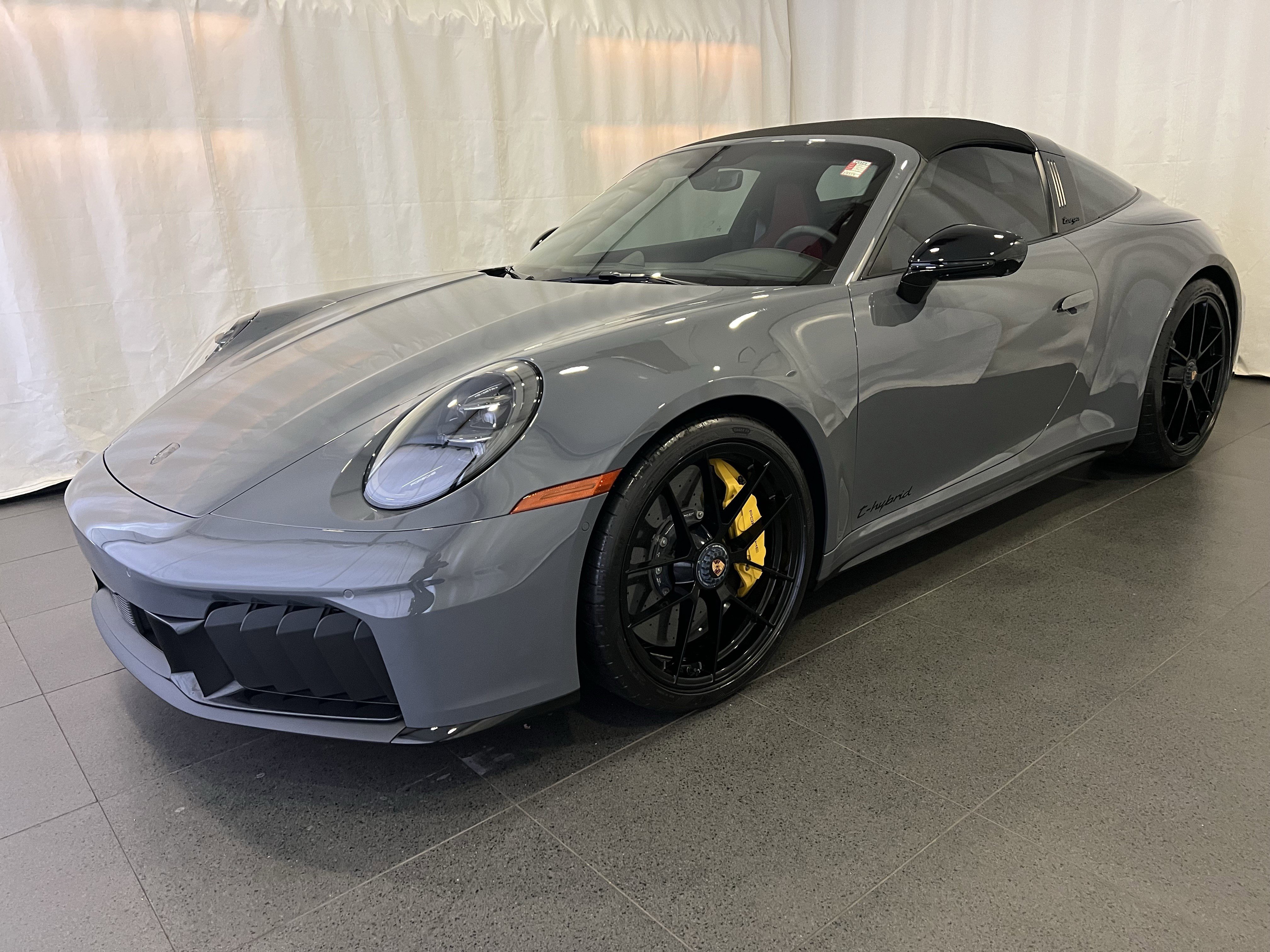 Certified 2025 Porsche 911 Targa 4 GTS image 1