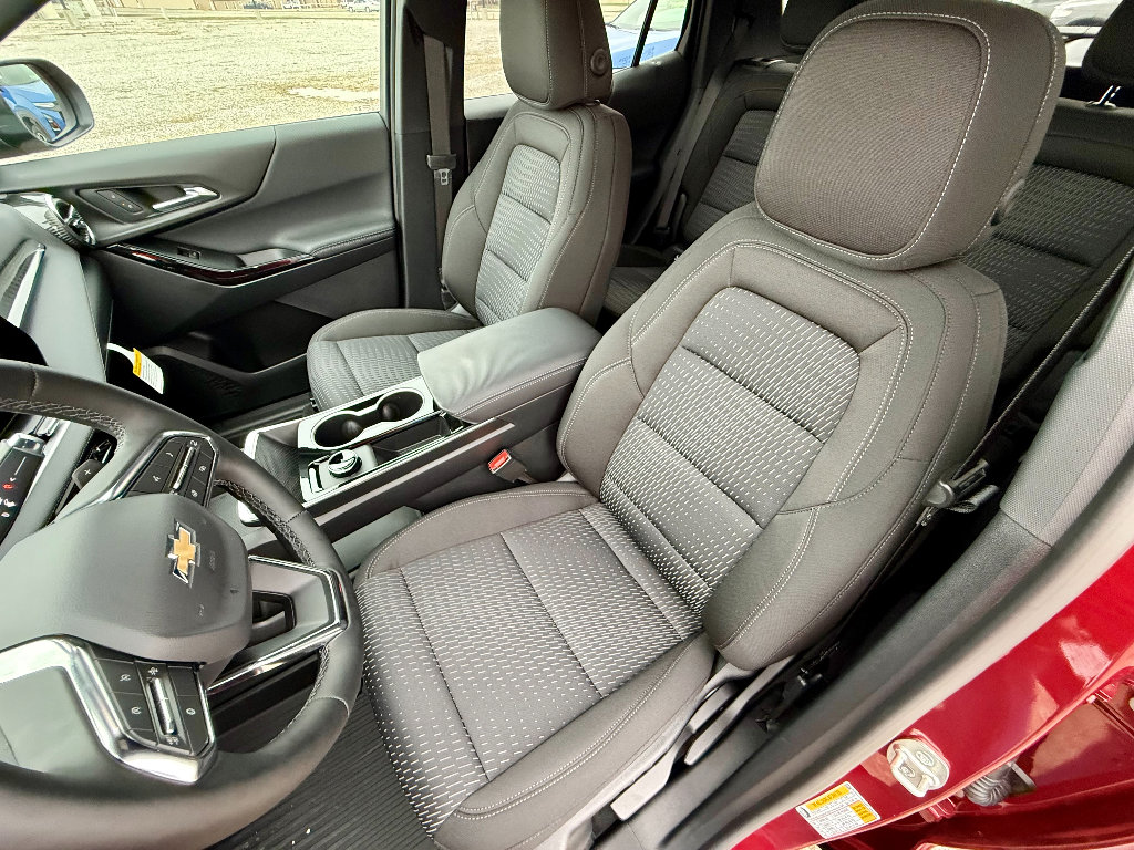 New 2026 Chevrolet Equinox LT w/ Safety and Technology Package image 12