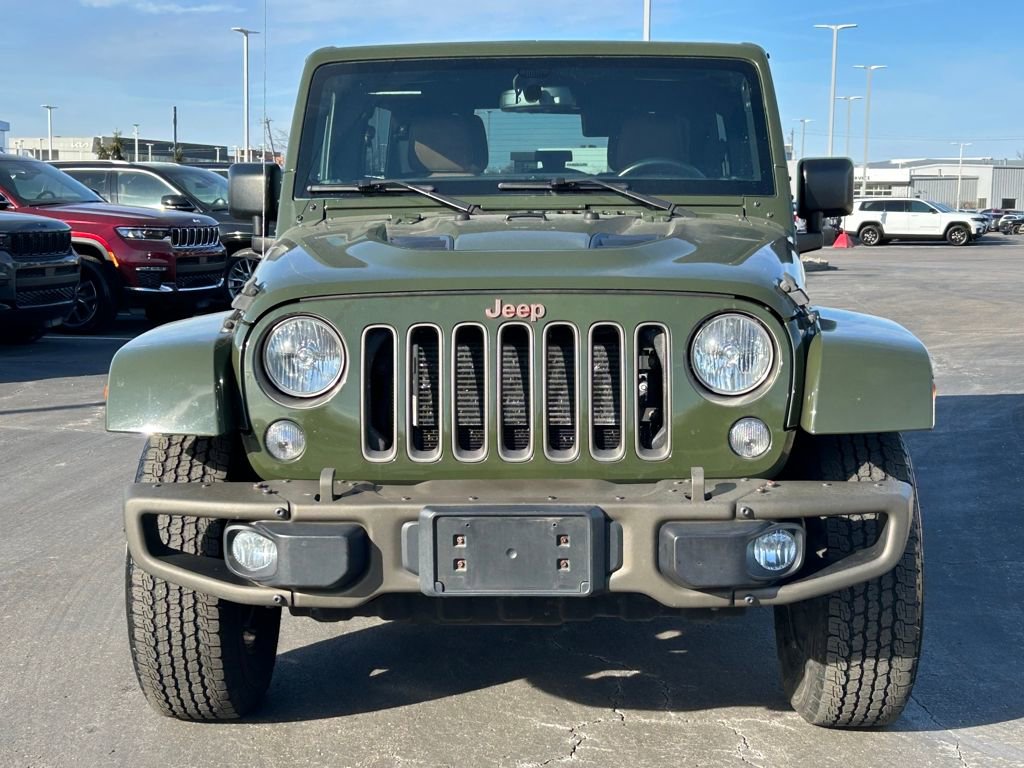 Used 2016 Jeep Wrangler Unlimited Sahara image 2