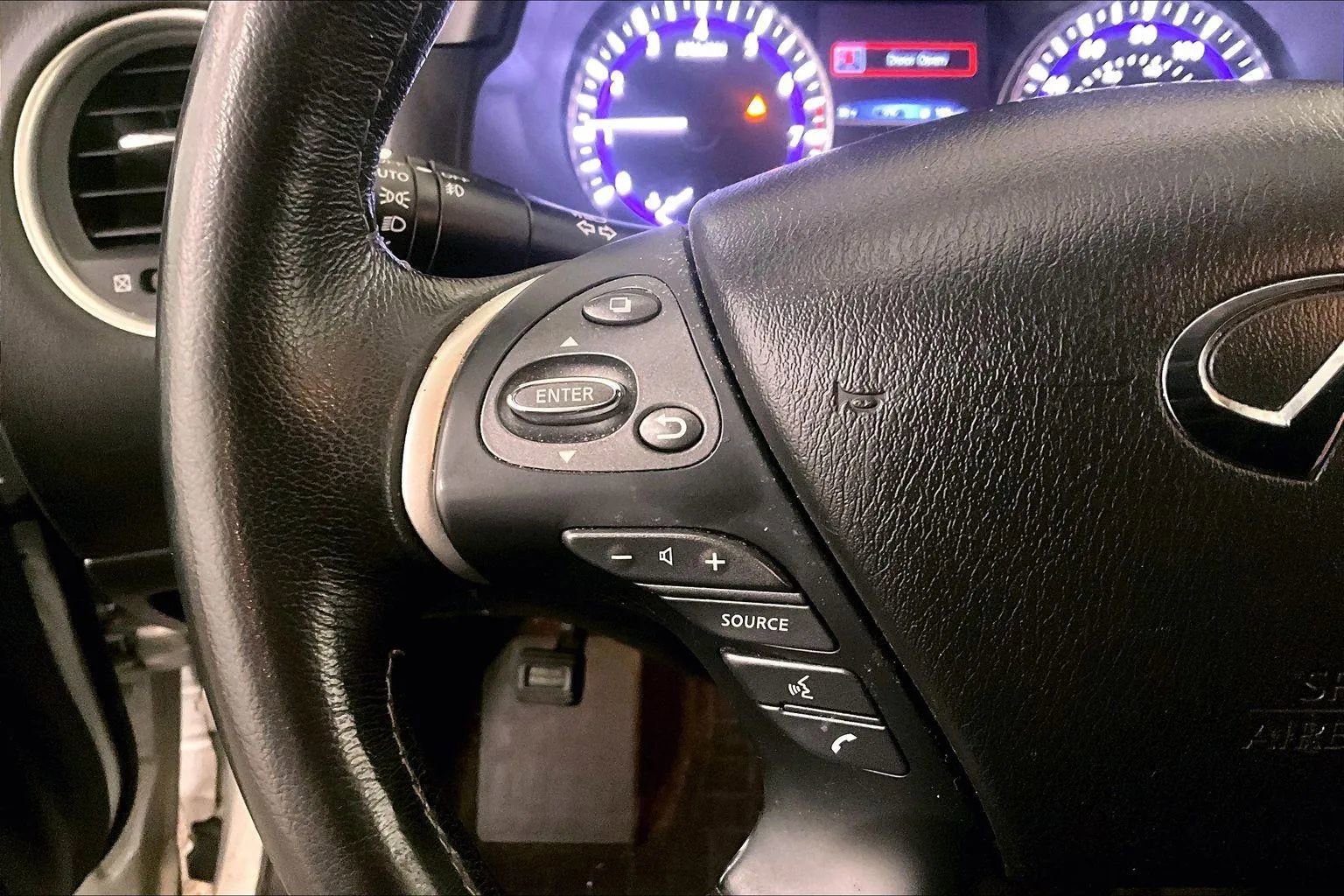 Used 2019 INFINITI QX60 Luxe image 17