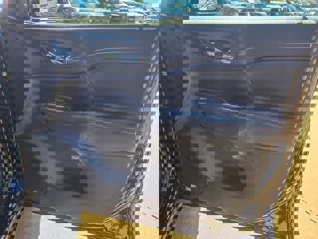 Used 2023 GMC Acadia SLT image 26