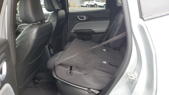 Certified 2024 Jeep Compass Latitude image 22