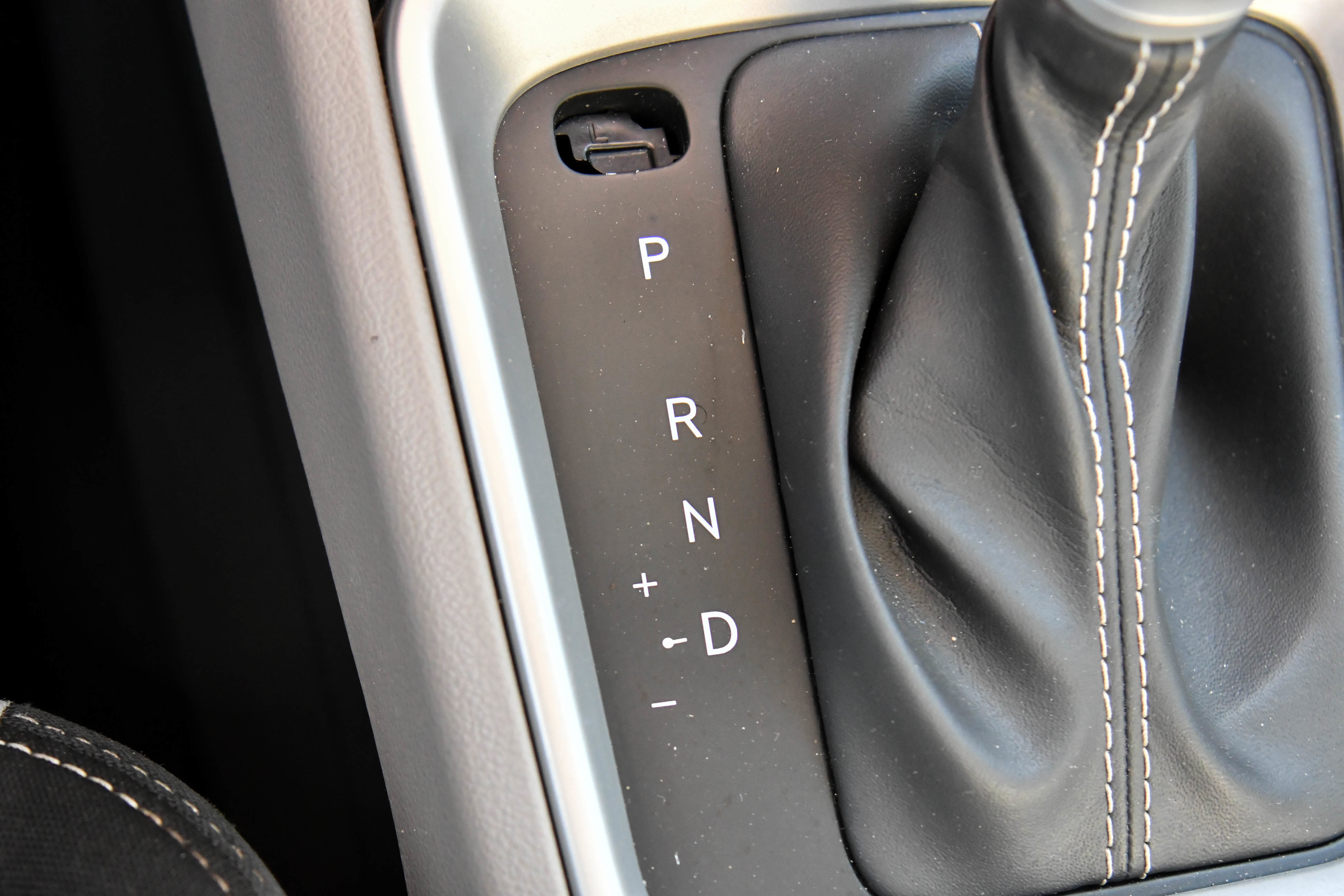 Used 2023 Hyundai Venue SEL w/ Cargo Package image 24