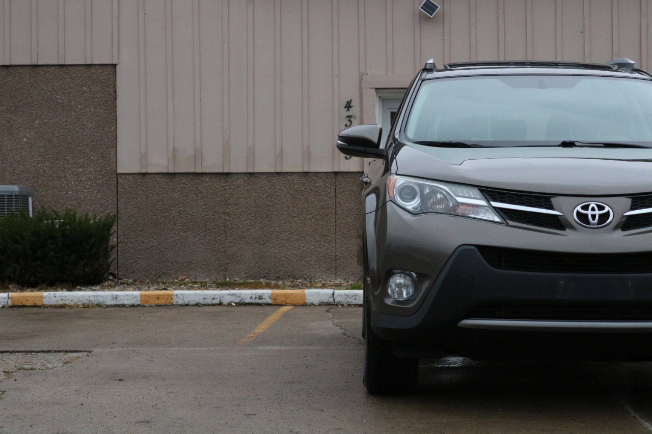 Used 2015 Toyota RAV4 XLE image 3