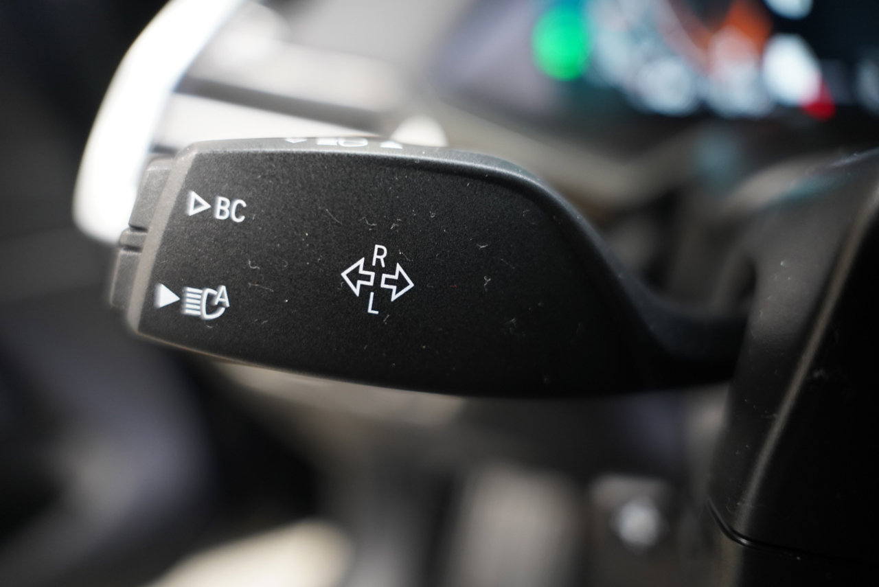 Used 2023 BMW X5 xDrive40i w/ Premium Package image 14