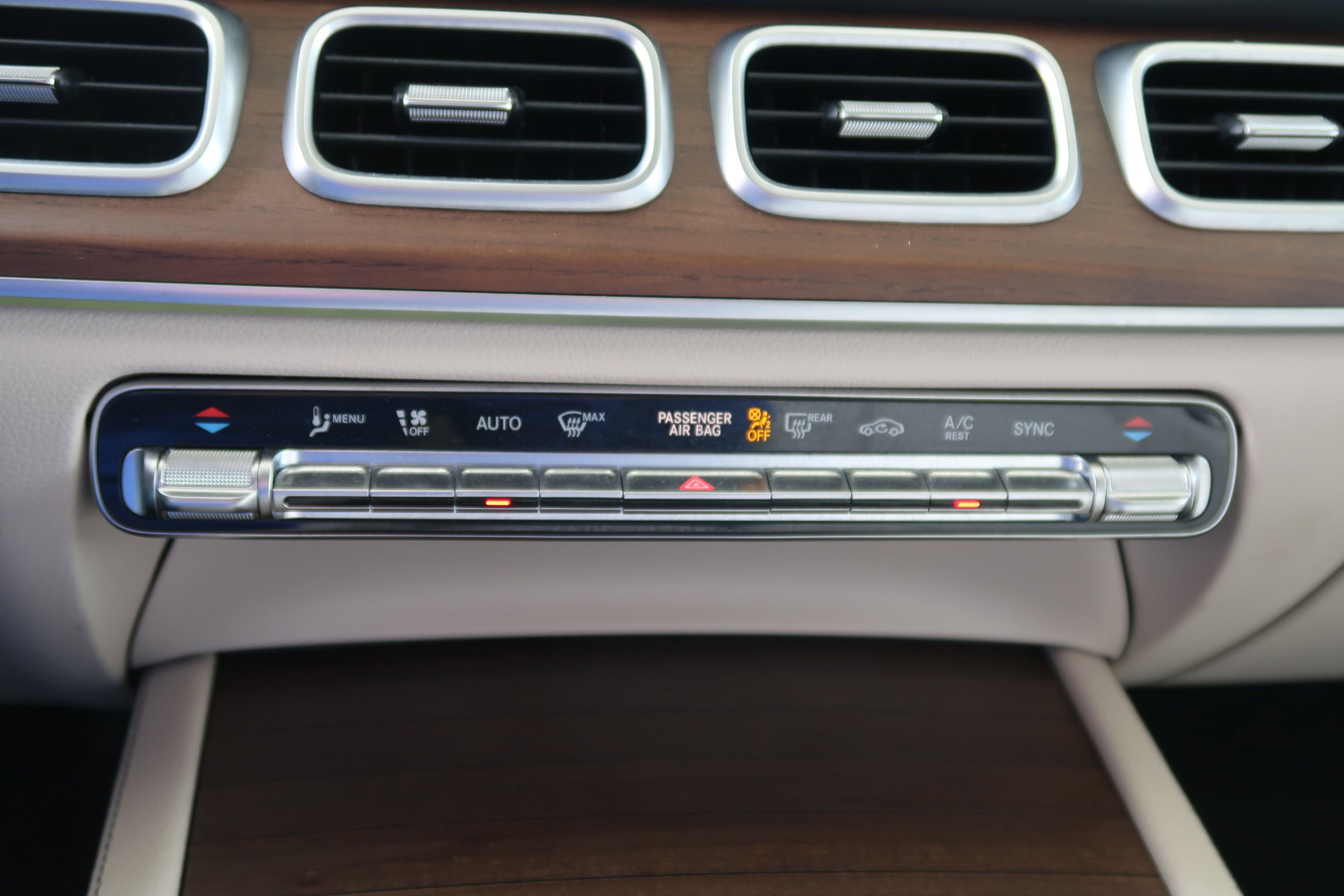 Used 2020 Mercedes-Benz GLE 450 4MATIC image 29