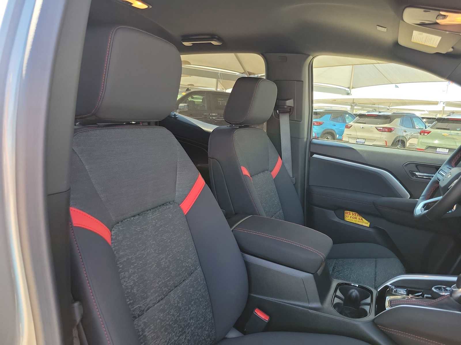 Used 2026 Chevrolet Colorado Z71 w/ Technology Package image 10