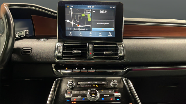 Used 2020 Lincoln Navigator L Reserve w/ Equipment Group 208A Reserve AWD/4WD image 13