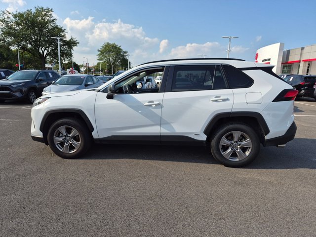 Certified 2025 Toyota RAV4 LE AWD/4WD image 8