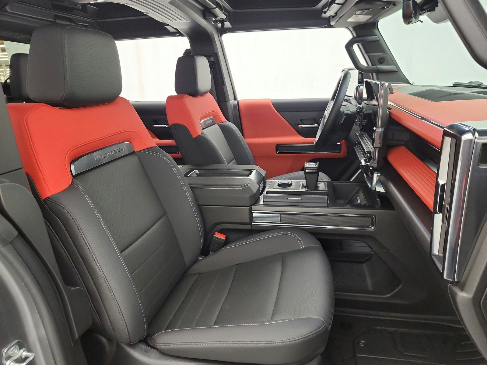 Used 2026 GMC Hummer EV 4x4 Crew Cab w/ Carbon Fiber Edition Package image 19
