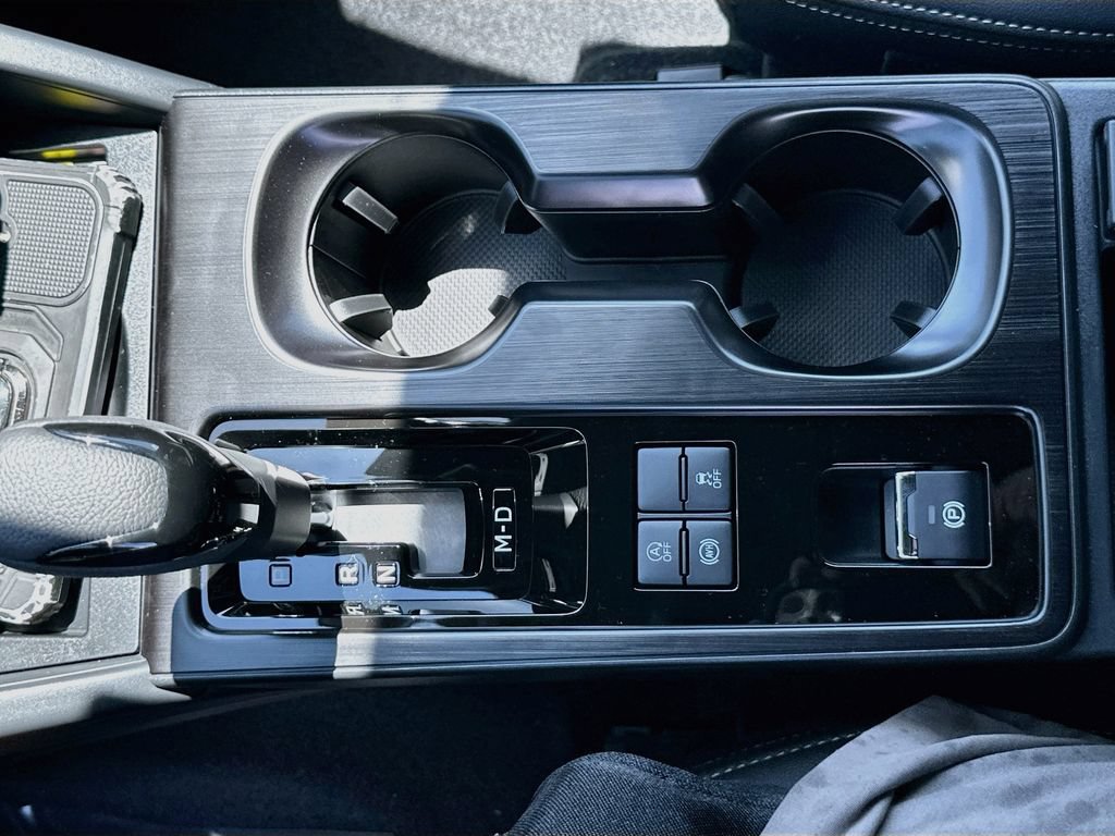 New 2026 Subaru Outback Limited AWD/4WD image 15