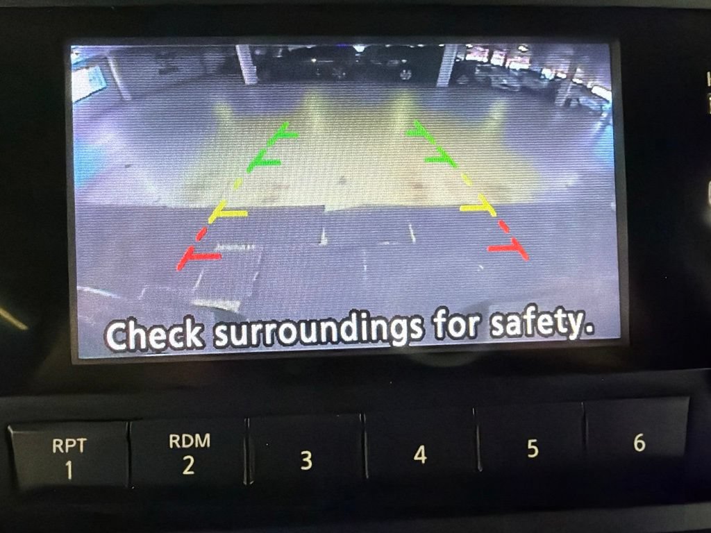 Used 2018 Nissan Titan SV RWD image 31