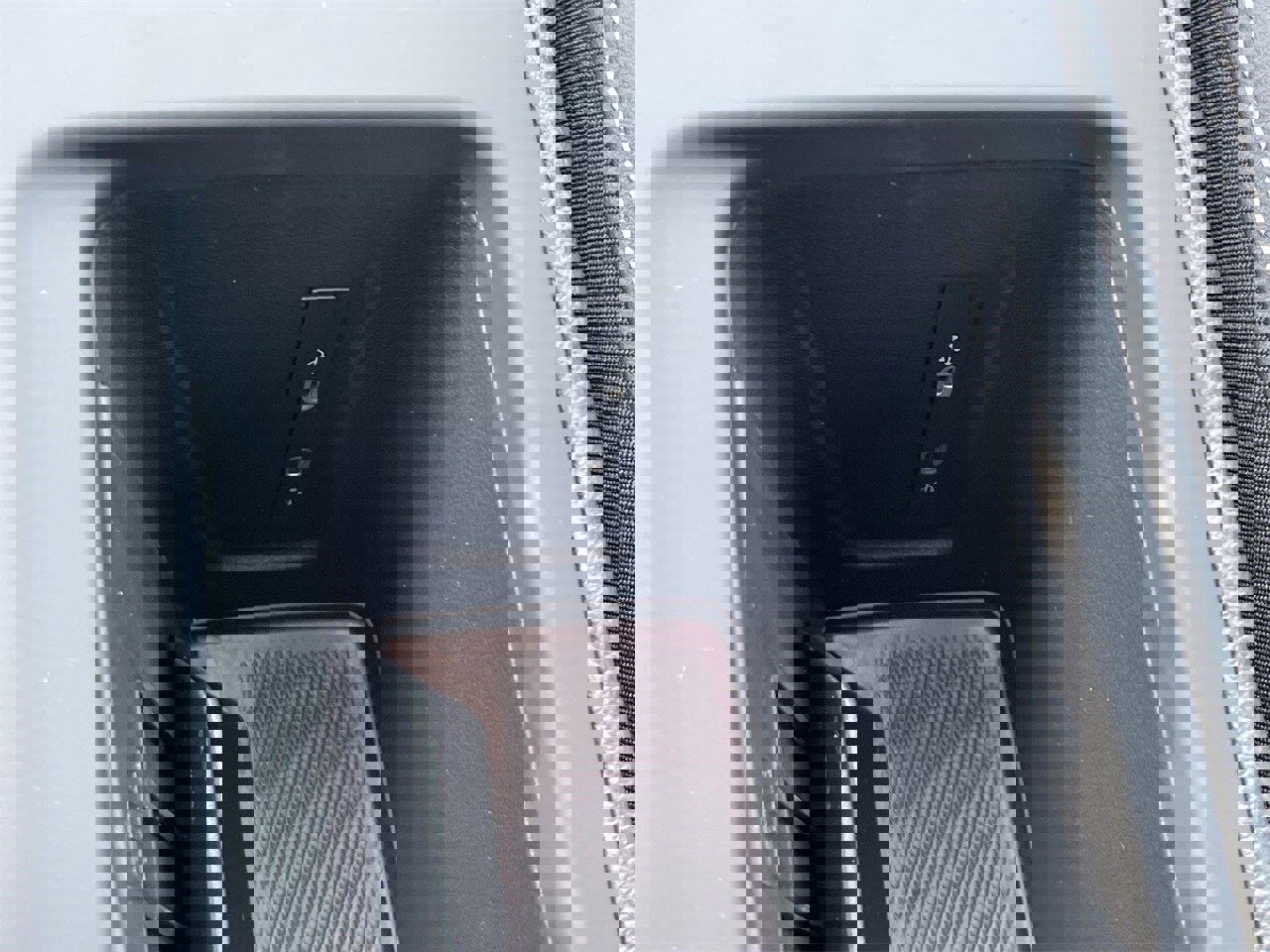 New 2026 Volkswagen Tiguan SE R-Line image 25