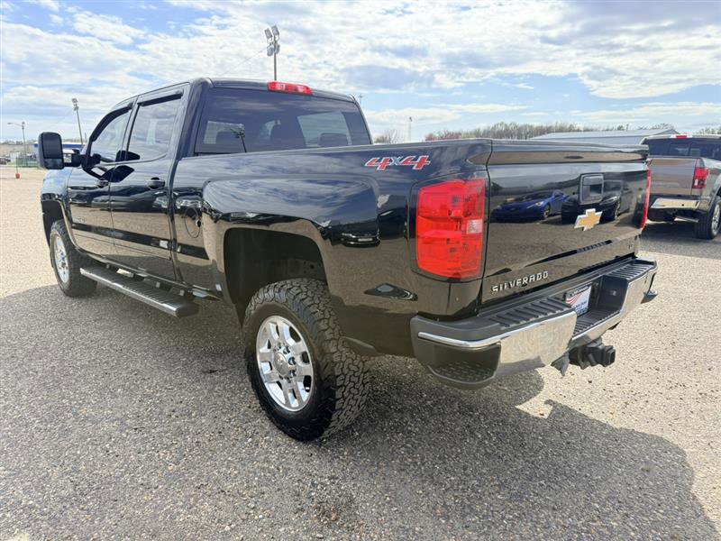 Used 2015 Chevrolet Silverado 2500 LT w/ LT Convenience Package AWD/4WD image 7