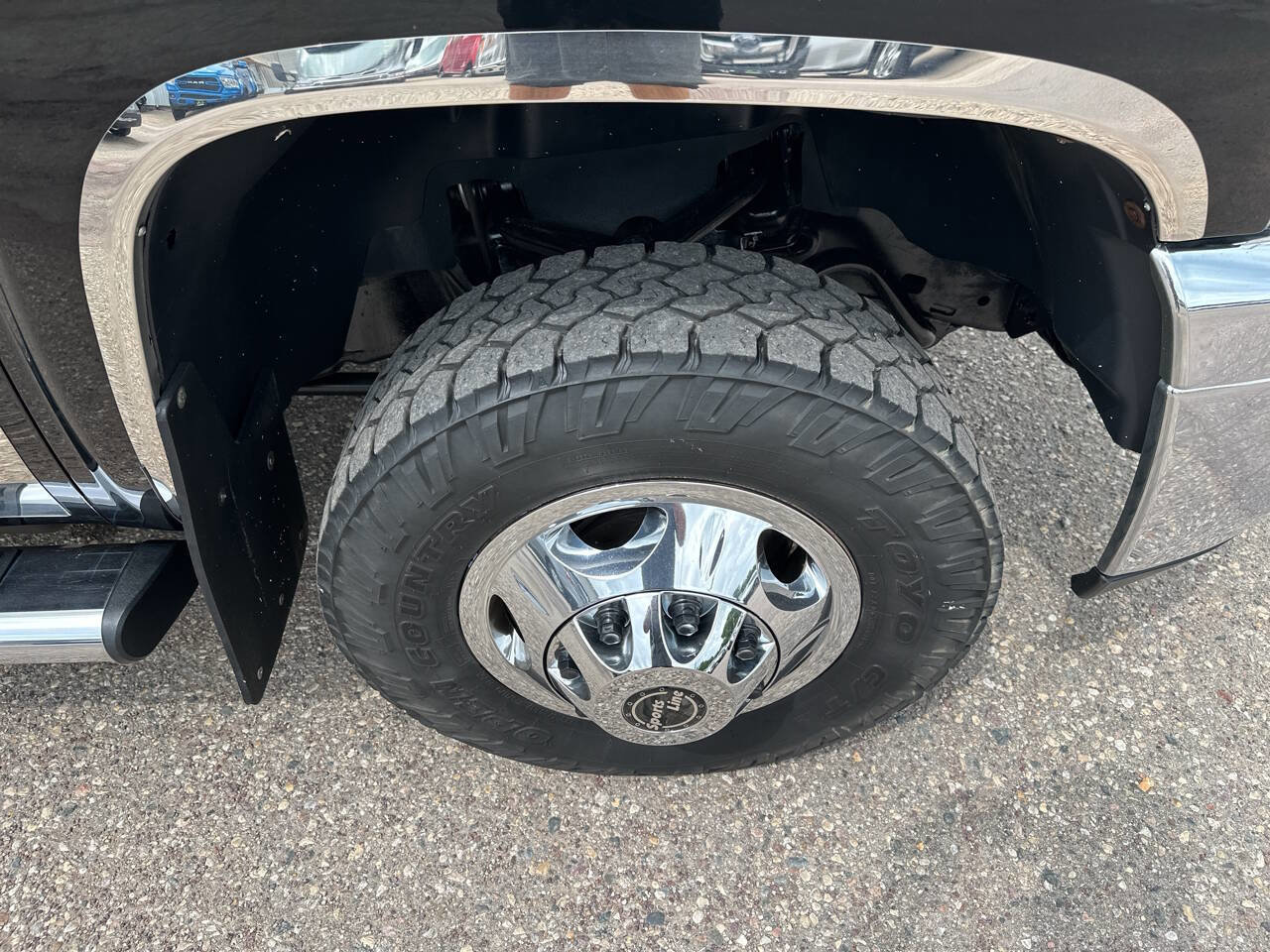 Used 2011 Chevrolet Silverado 3500 LTZ w/ LTZ Plus Package image 10