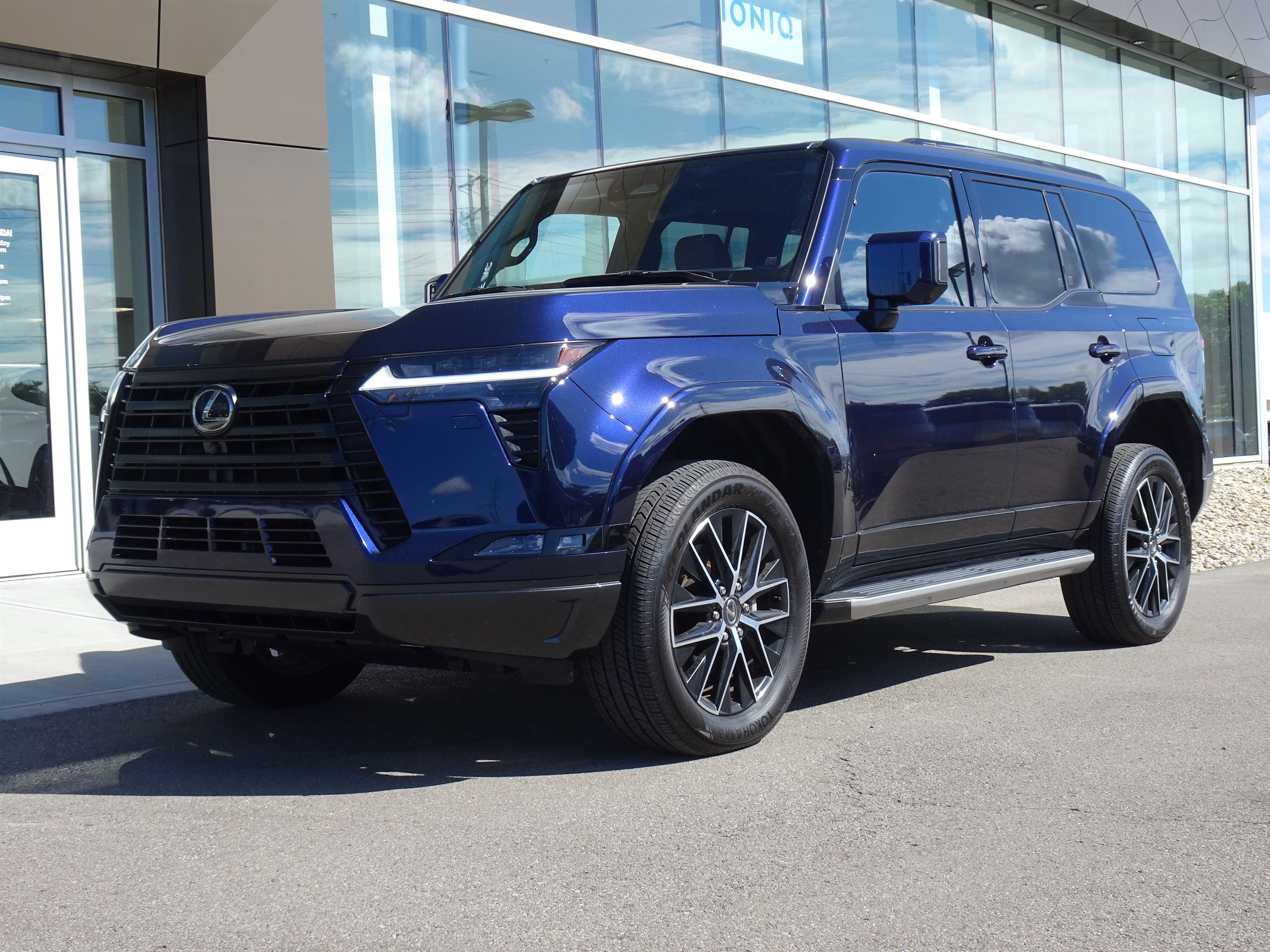 Used 2024 Lexus GX 550 w/ Accessory Package (2T) AWD/4WD image 1