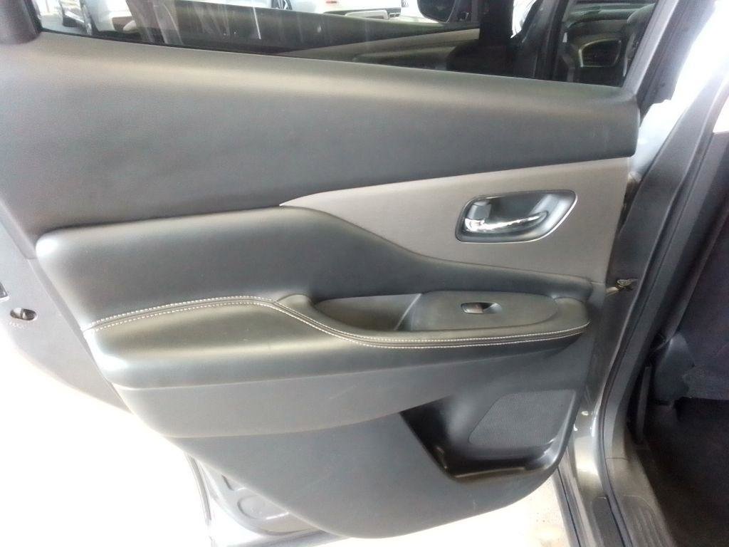 Used 2021 Nissan Murano SV image 19