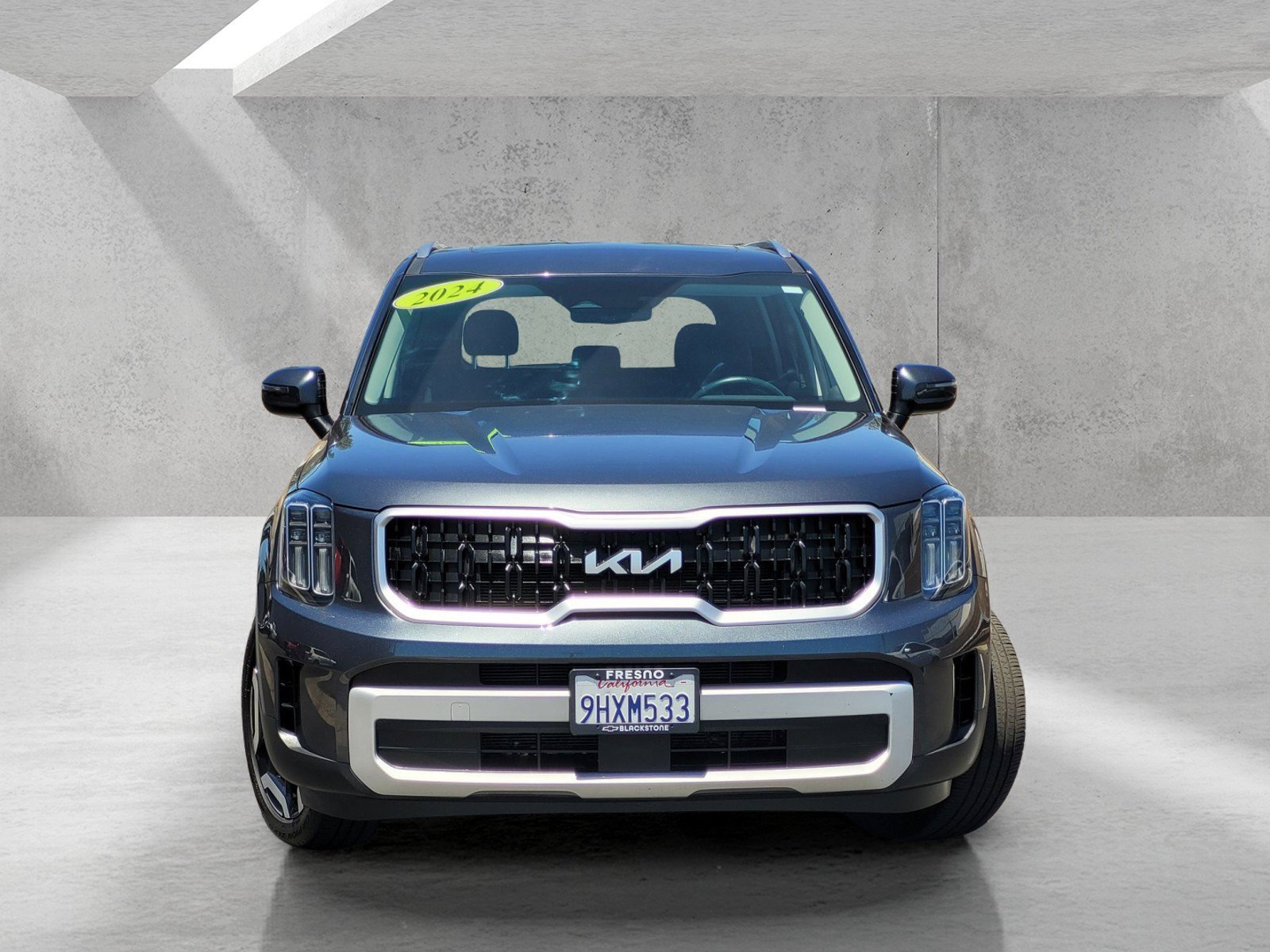 Used 2024 Kia Telluride EX FWD image 3