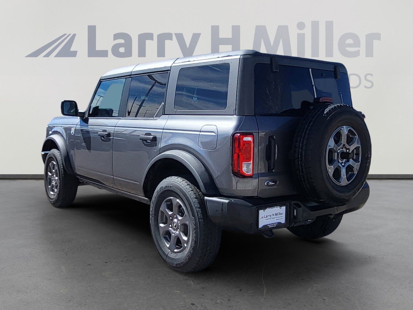 Used 2025 Ford Bronco Big Bend image 3