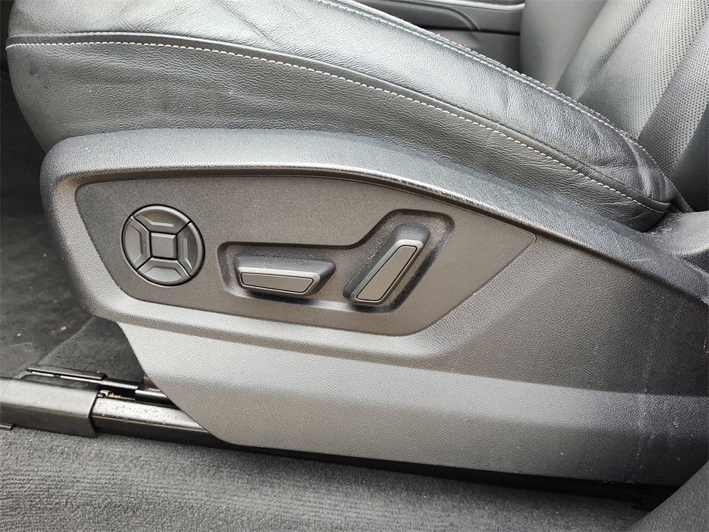 Used 2023 Audi Q8 Premium Plus w/ Premium Plus Package image 25