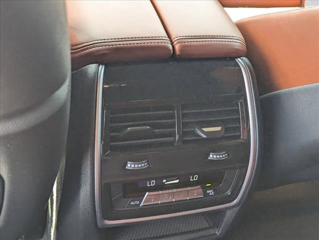 Certified 2023 BMW X6 xDrive40i w/ Luxury Seating Package image 18