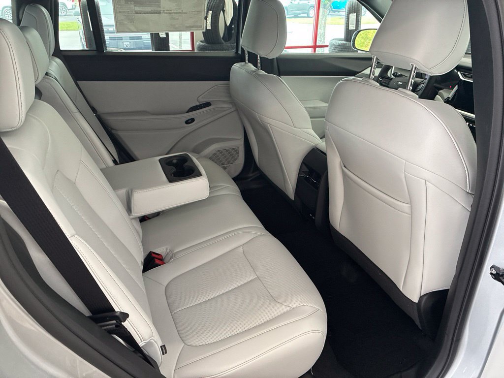 New 2026 Jeep Cherokee Limited AWD/4WD image 27
