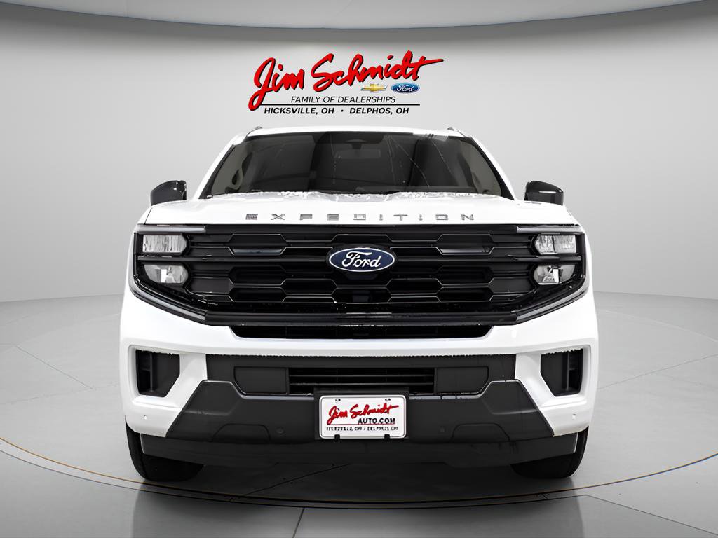 Used 2025 Ford Expedition Max Active AWD/4WD image 2