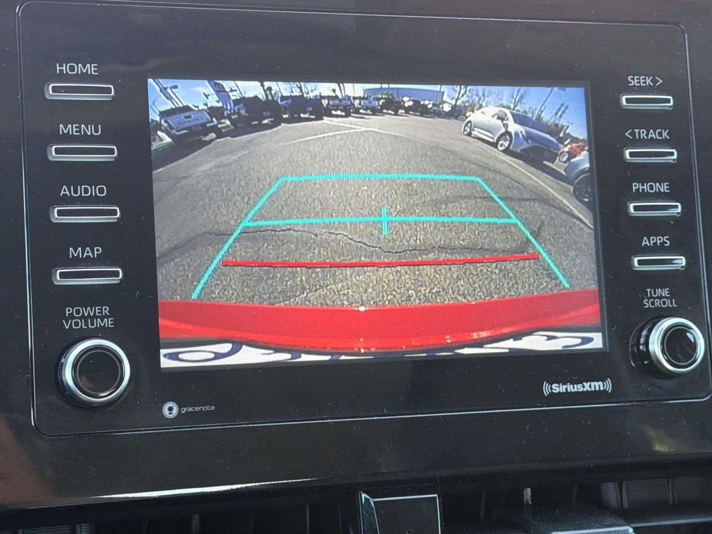 Used 2022 Toyota Camry SE FWD image 14