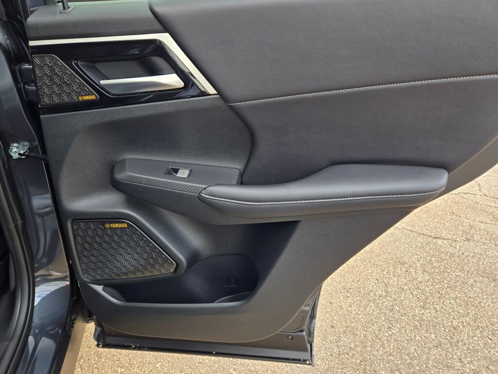 New 2026 Mitsubishi Outlander SE AWD/4WD image 9