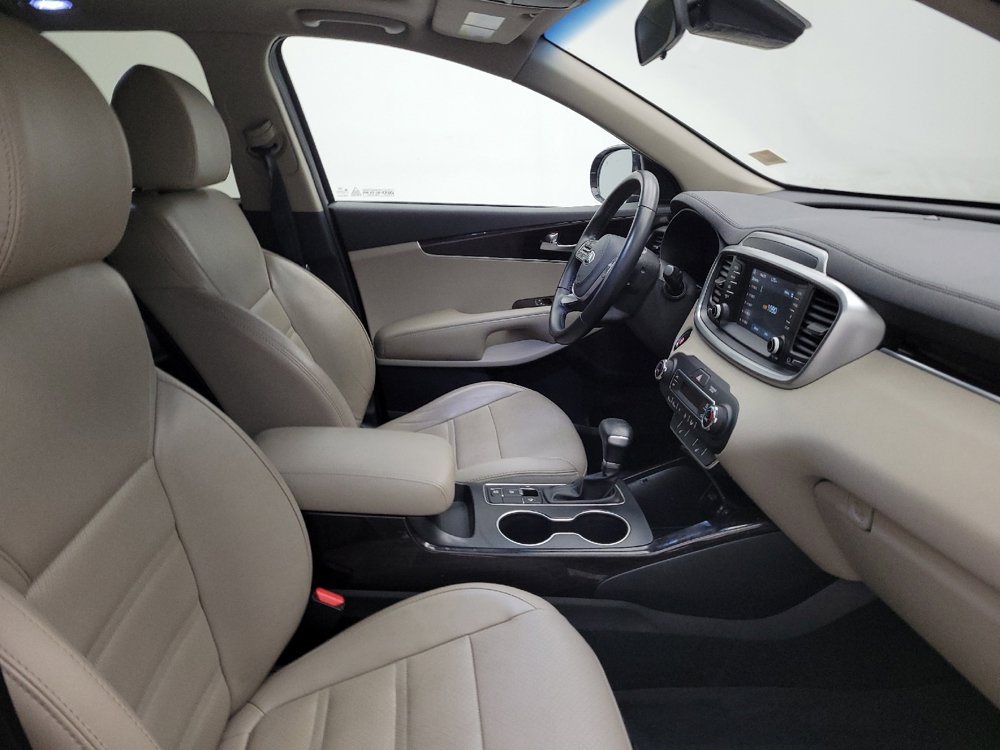 Used 2020 Kia Sorento EX FWD image 21