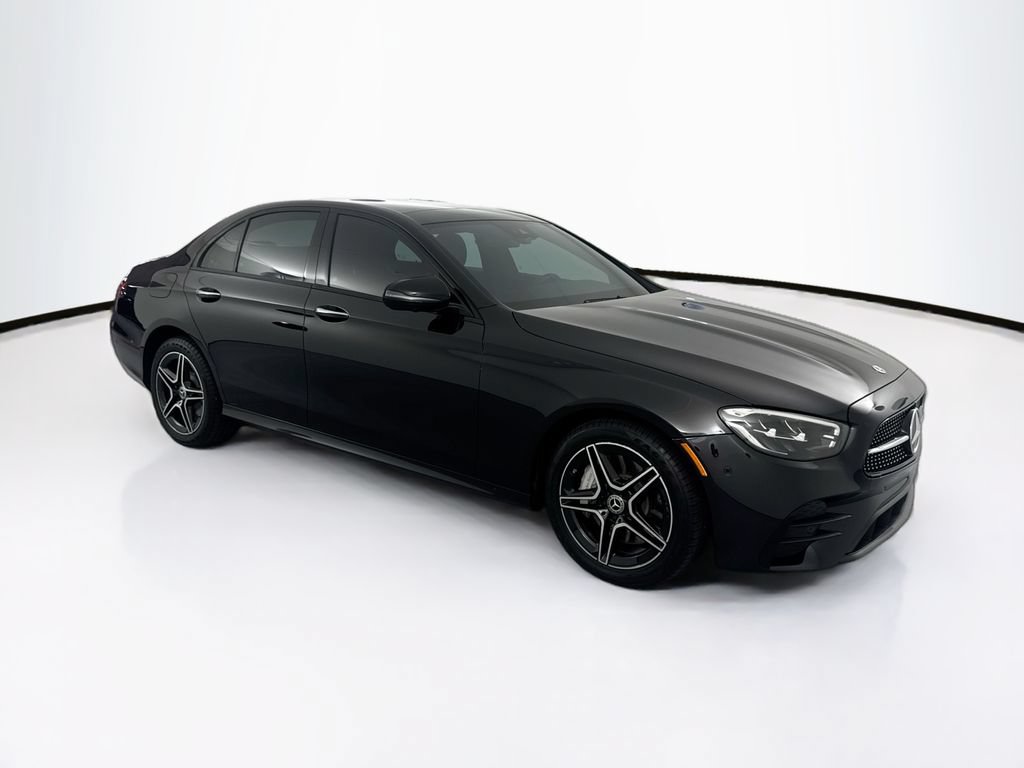 Used 2023 Mercedes-Benz E 450 4MATIC Sedan image 3
