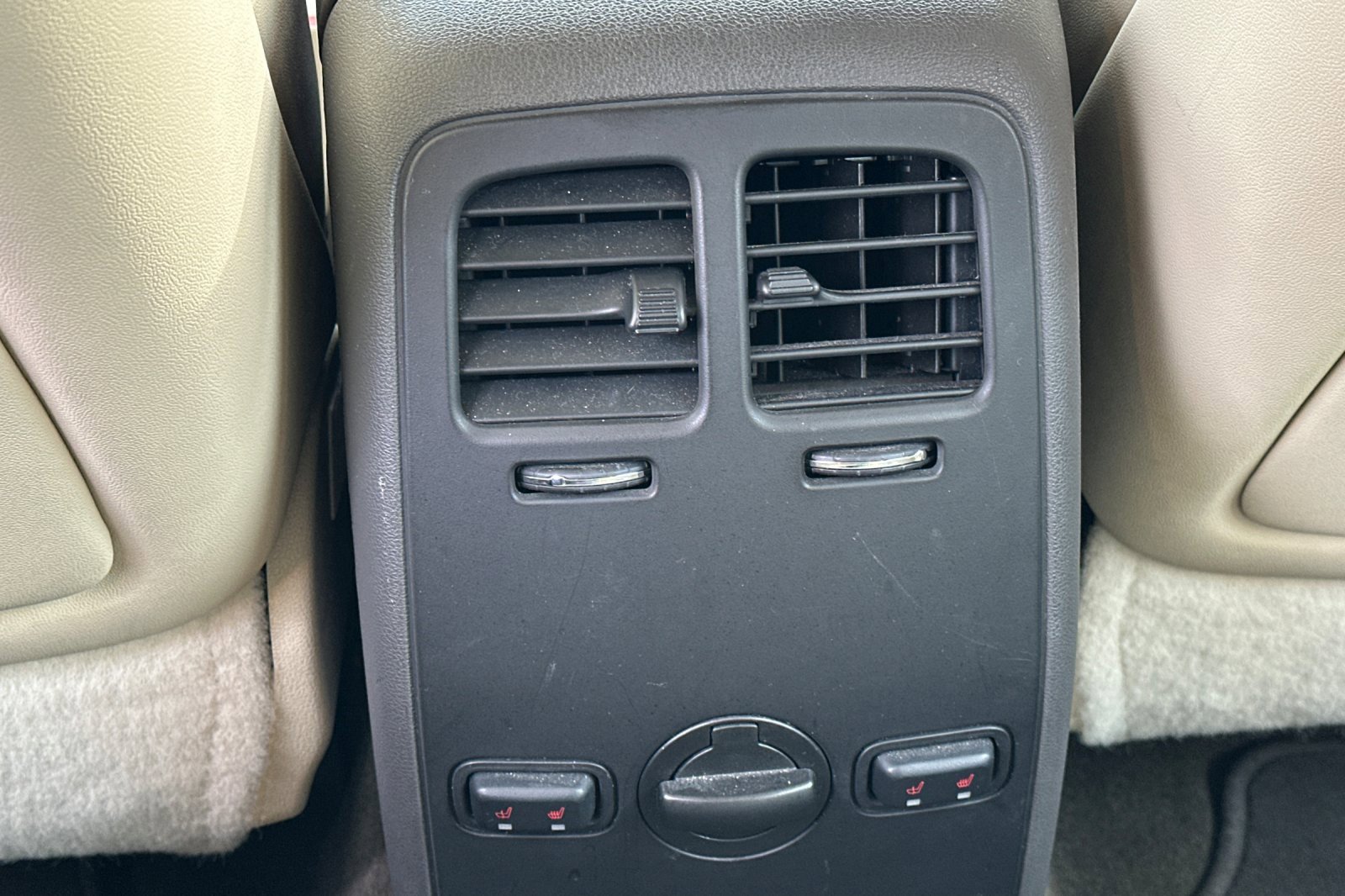 Used 2014 Lincoln MKS w/ Equipment Group 101A image 42