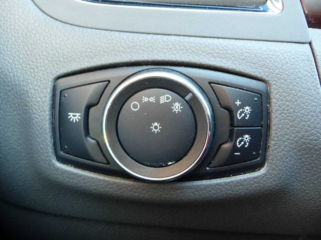 Used 2013 Ford Edge Limited w/ Driver Entry Pkg image 20