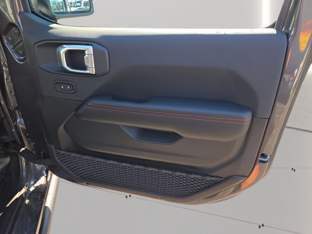 New 2027 Jeep Wrangler Unlimited Rubicon AWD/4WD image 4