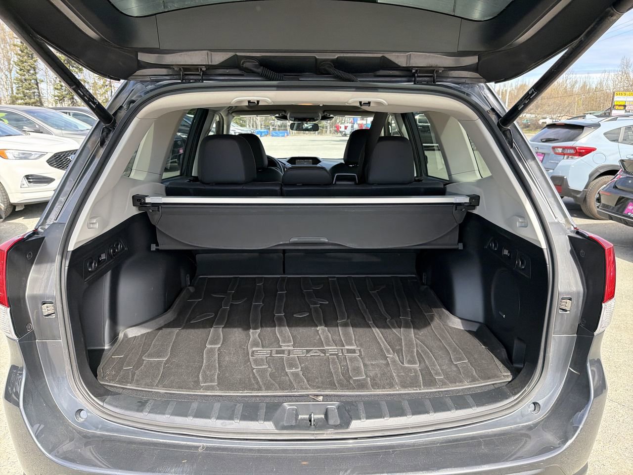 Used 2022 Subaru Forester Limited AWD/4WD image 23
